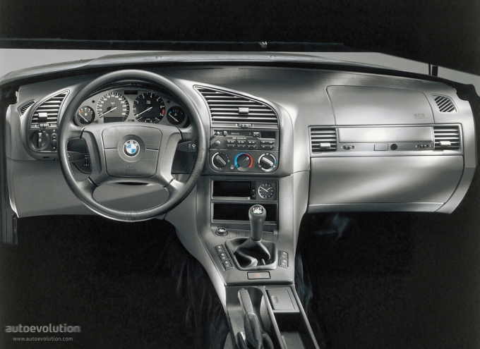 BMW 3-series E36: 1 фото