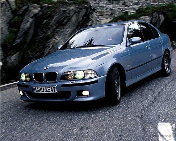 BMW 528: 4 фото