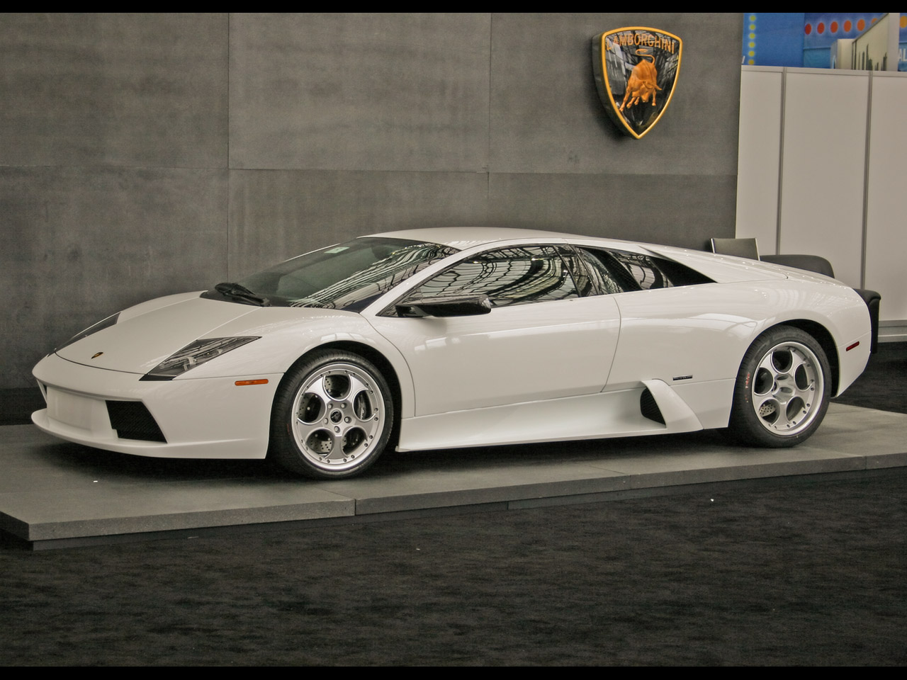 Lamborghini Murciélago: 4 фото