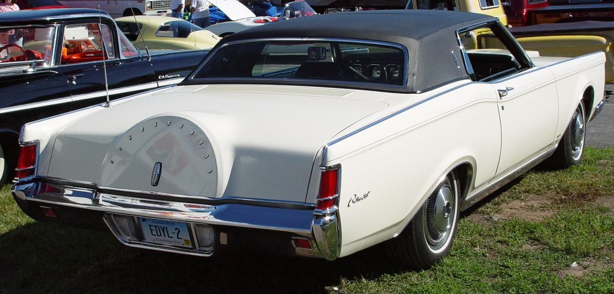 Lincoln Continental Mark III