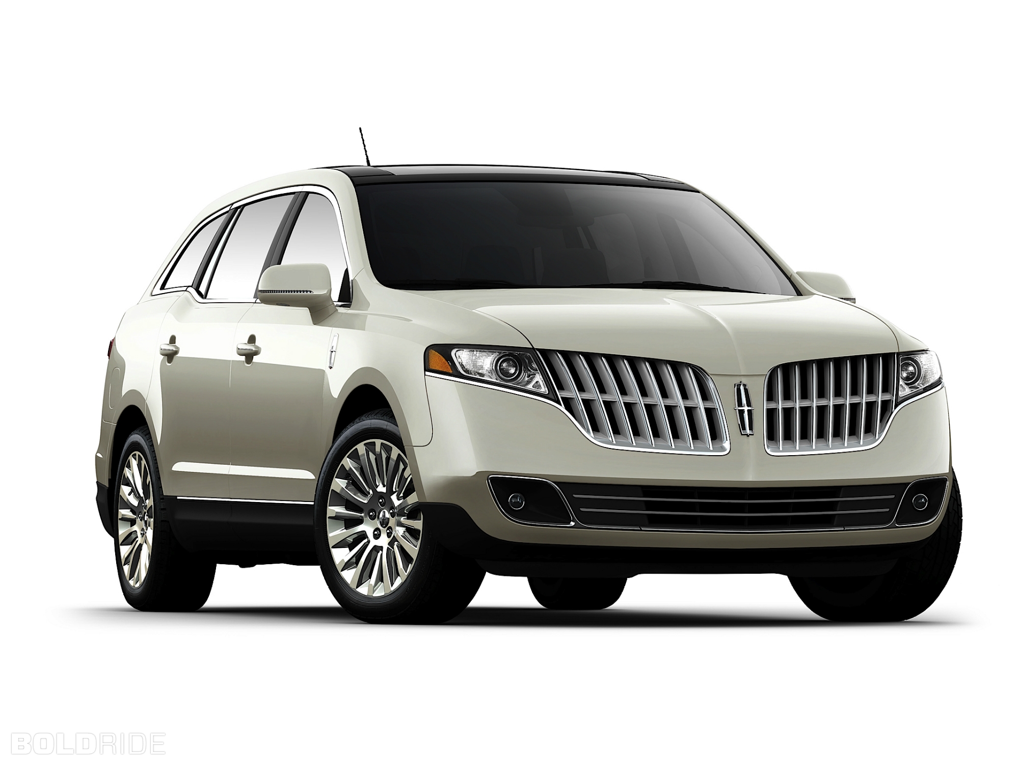 Lincoln MKT: 10 фото
