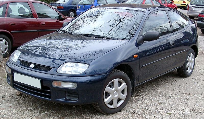 Mazda 323 C