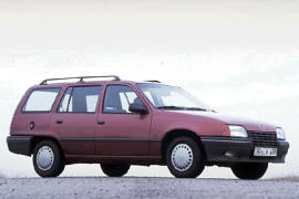 Opel Kadett Caravan: 5 фото