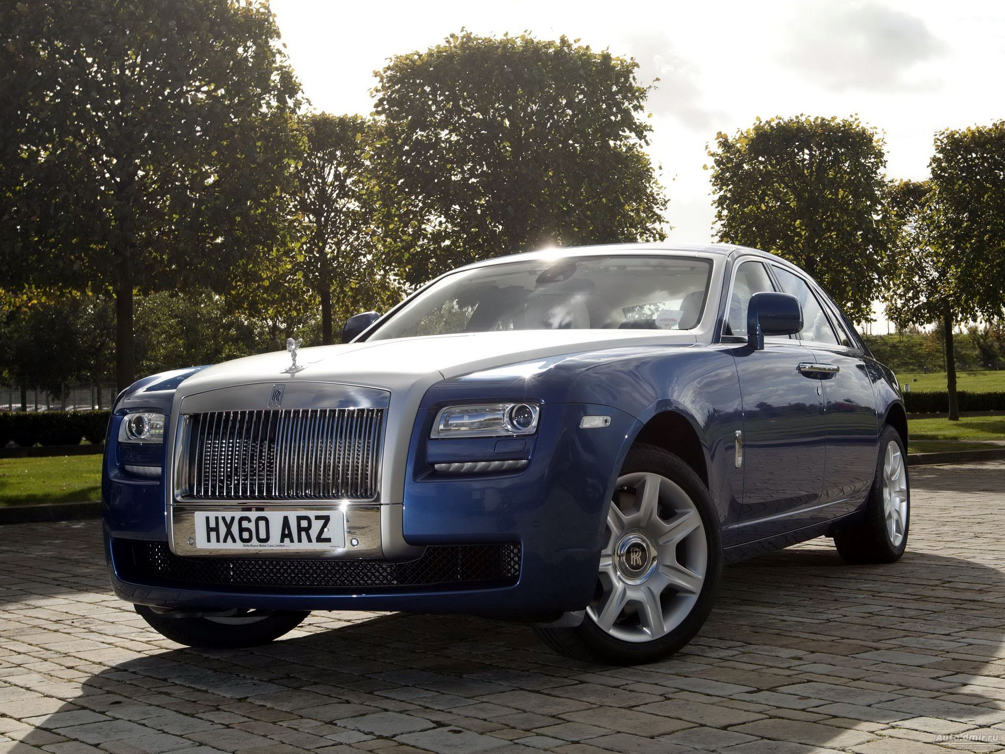 Rolls-Royce Ghost: 6 фото