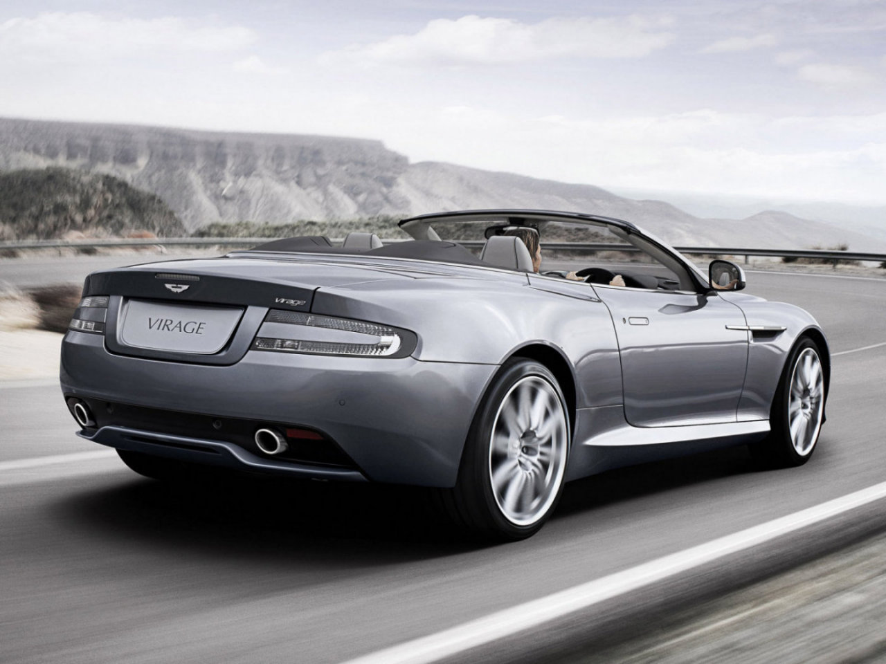 Aston Martin Virage: 12 фото