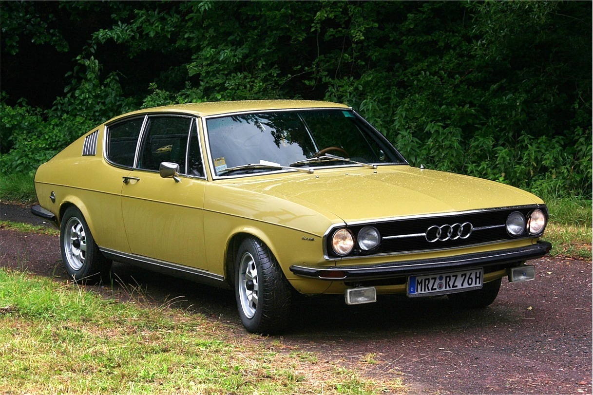 Audi 100 C1: 2 фото