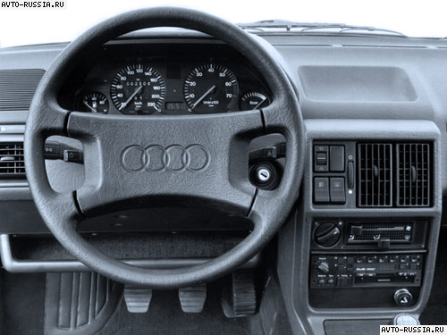Audi 100 C3: 8 фото