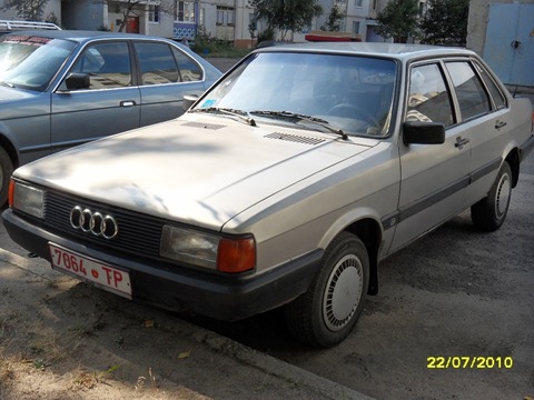 Audi 80 B2: 09 фото