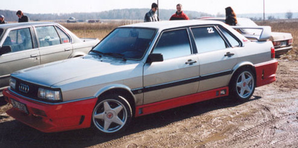 Audi 80 B2: 12 фото