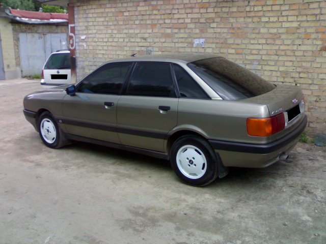 Audi 80: 07 фото