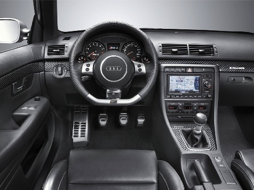 Audi RS4: 06 фото
