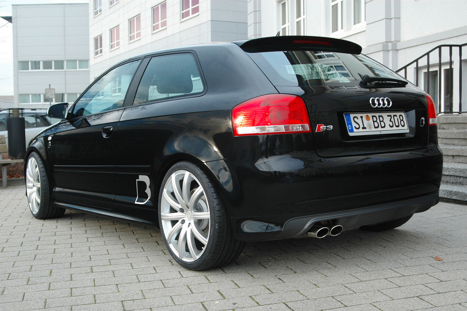 Audi S3: 6 фото