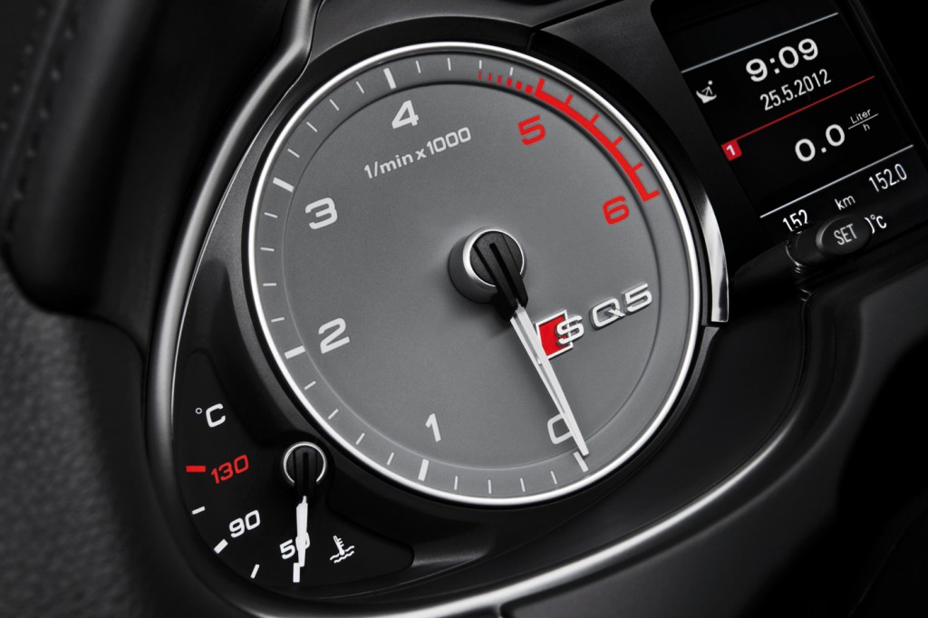 Audi SQ5: 09 фото