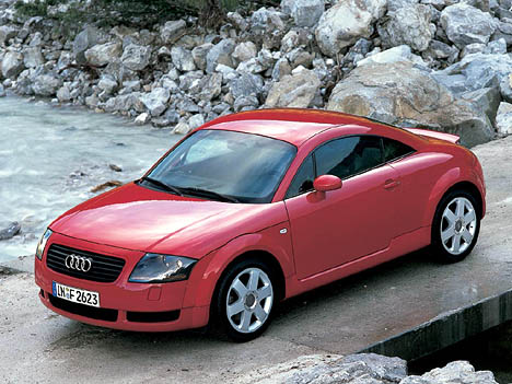 Audi TT 8N: 8 фото