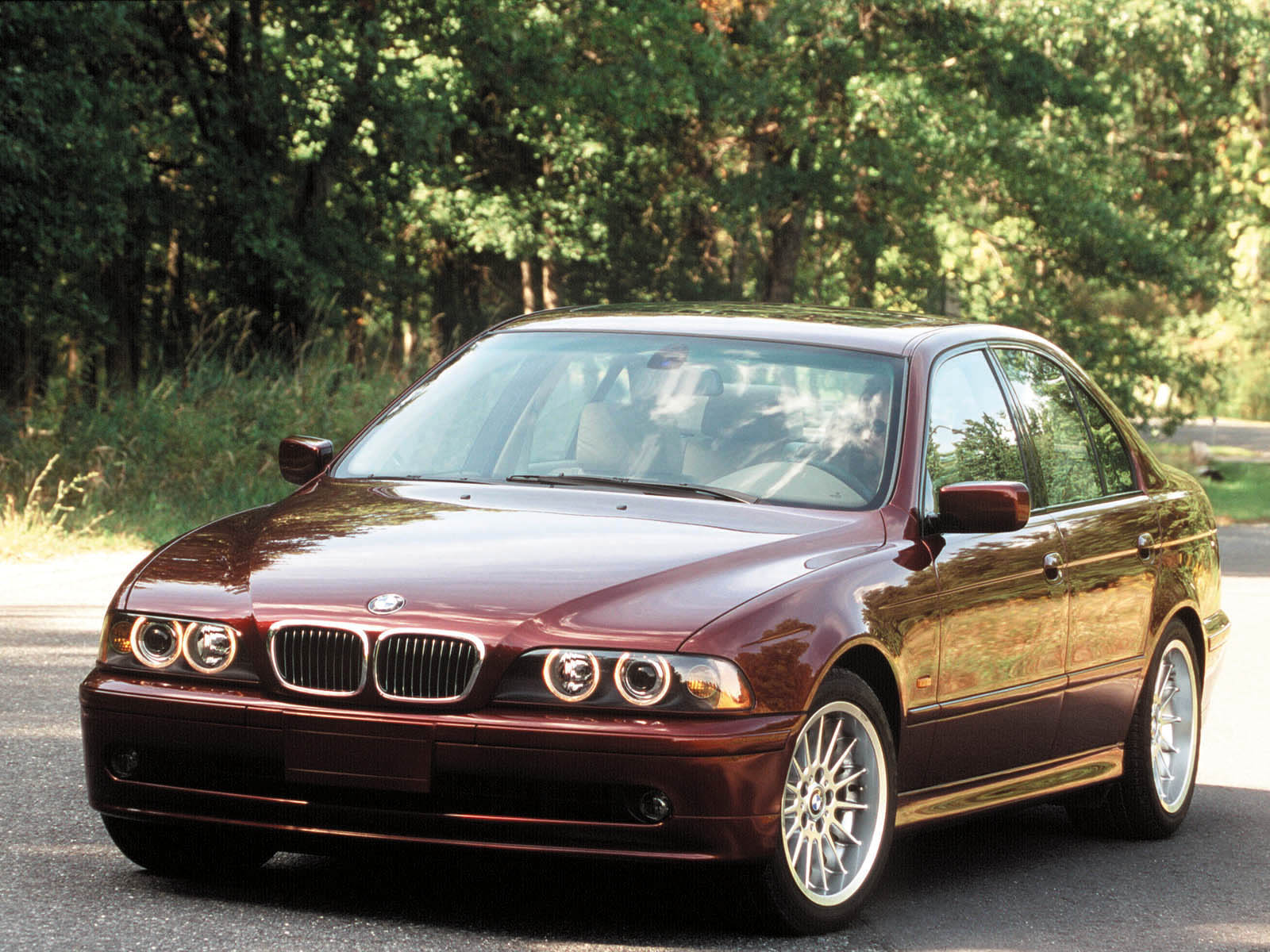 BMW 5-series E39: 5 фото