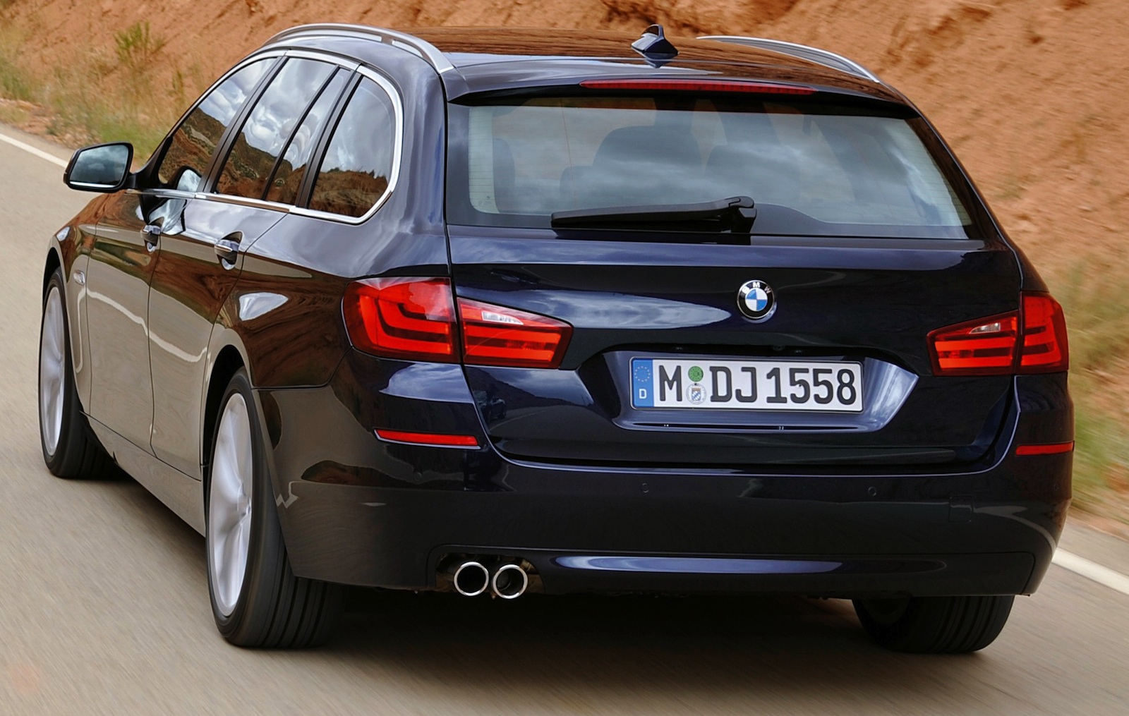 BMW 5-series Touring: 9 фото