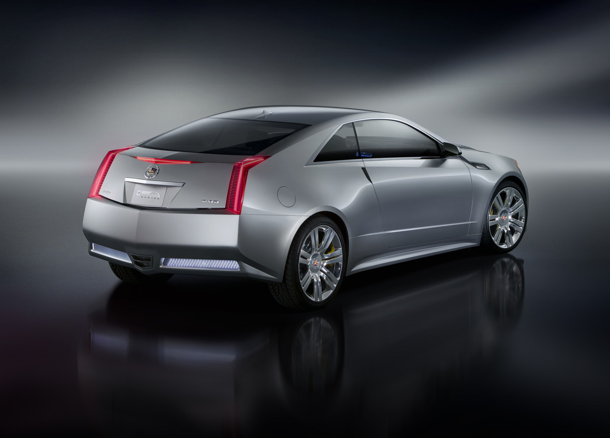 Cadillac CTS Coupe: 08 фото