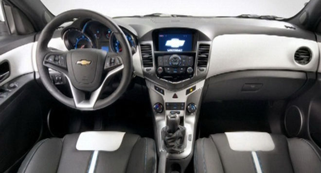 Chevrolet Cruze Hatchback: 10 фото