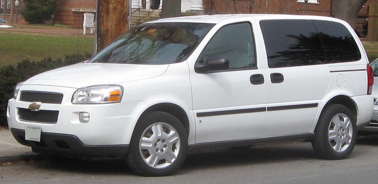 Chevrolet Uplander: 09 фото