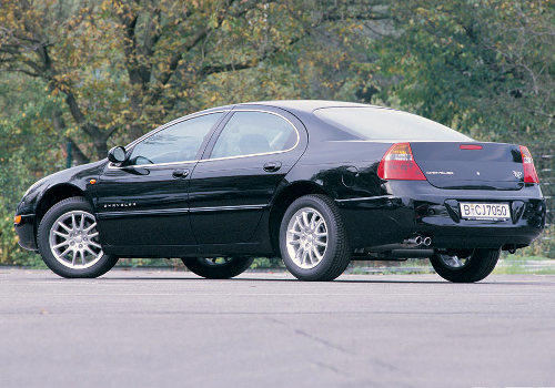 Chrysler 300M: 12 фото
