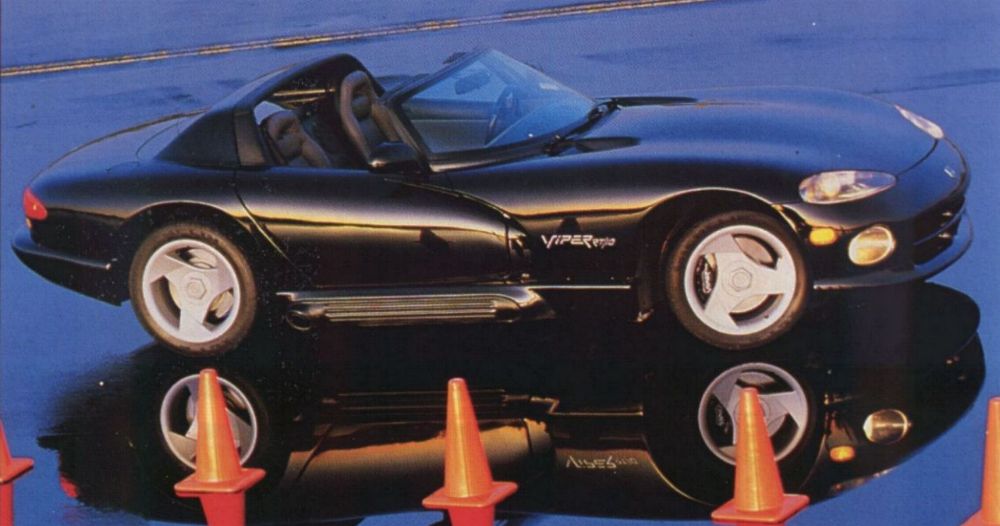 Chrysler Viper: 12 фото