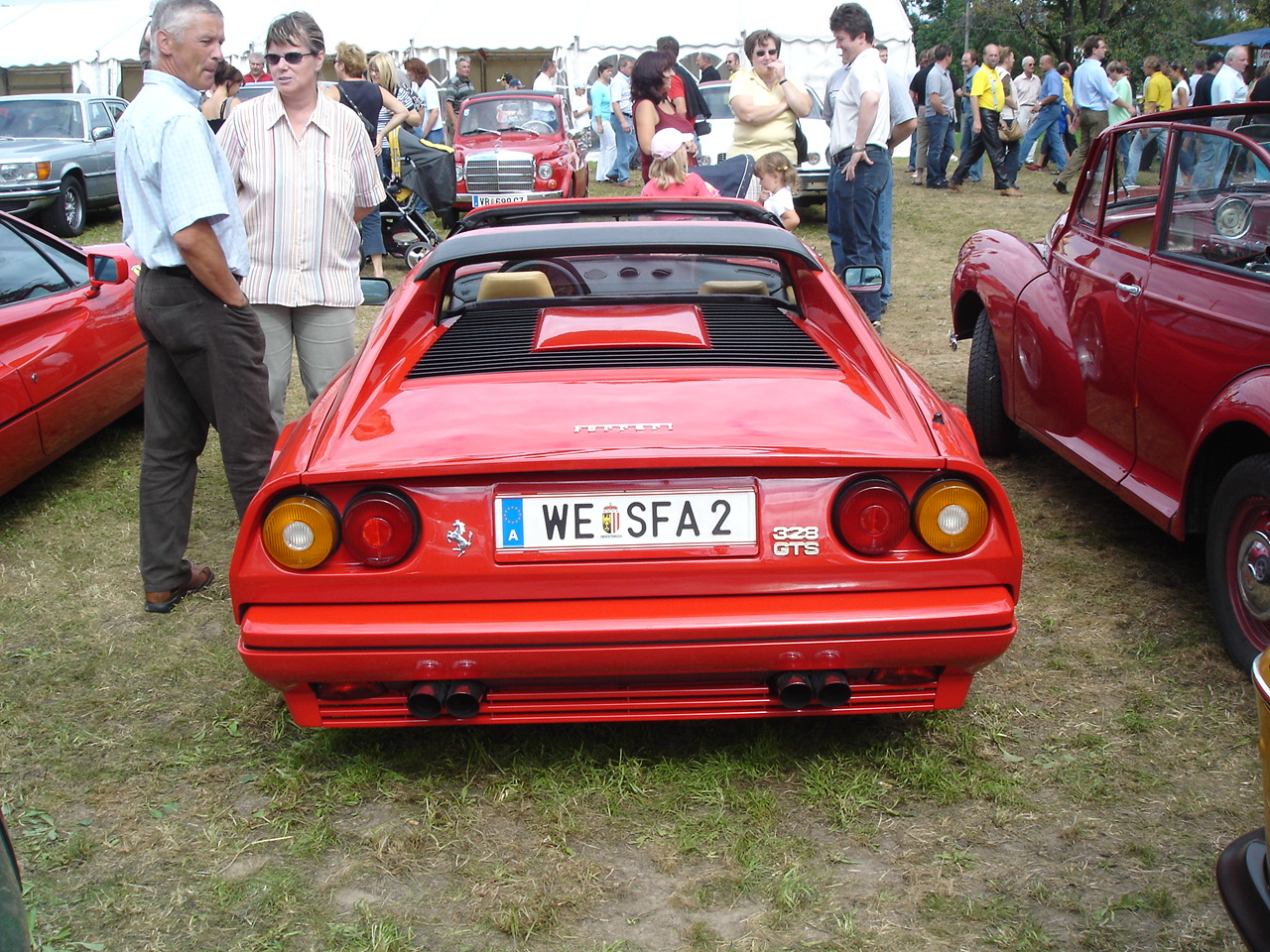 Ferrari 328: 14 фото