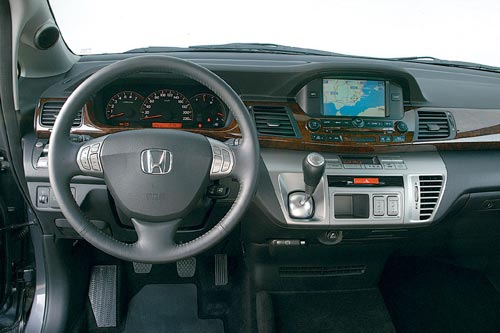 Honda FR-V: 08 фото