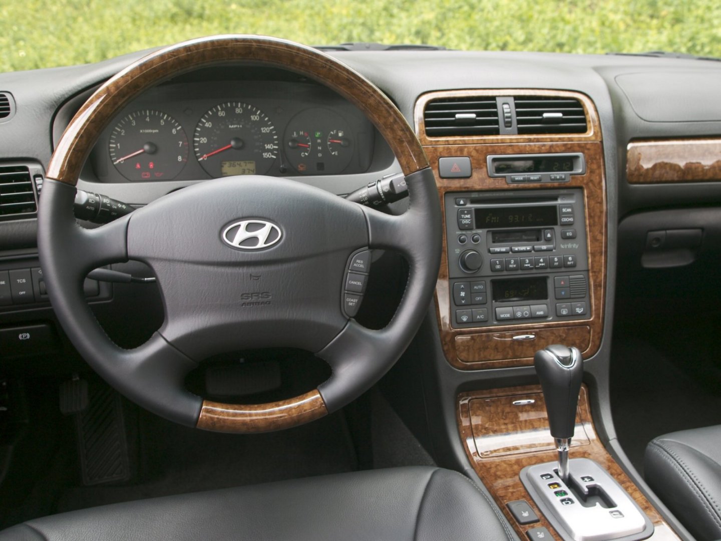 Hyundai XG: 06 фото