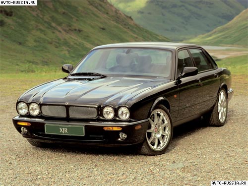 Jaguar XJR: 2 фото