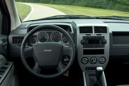 Jeep Compass: 2 фото