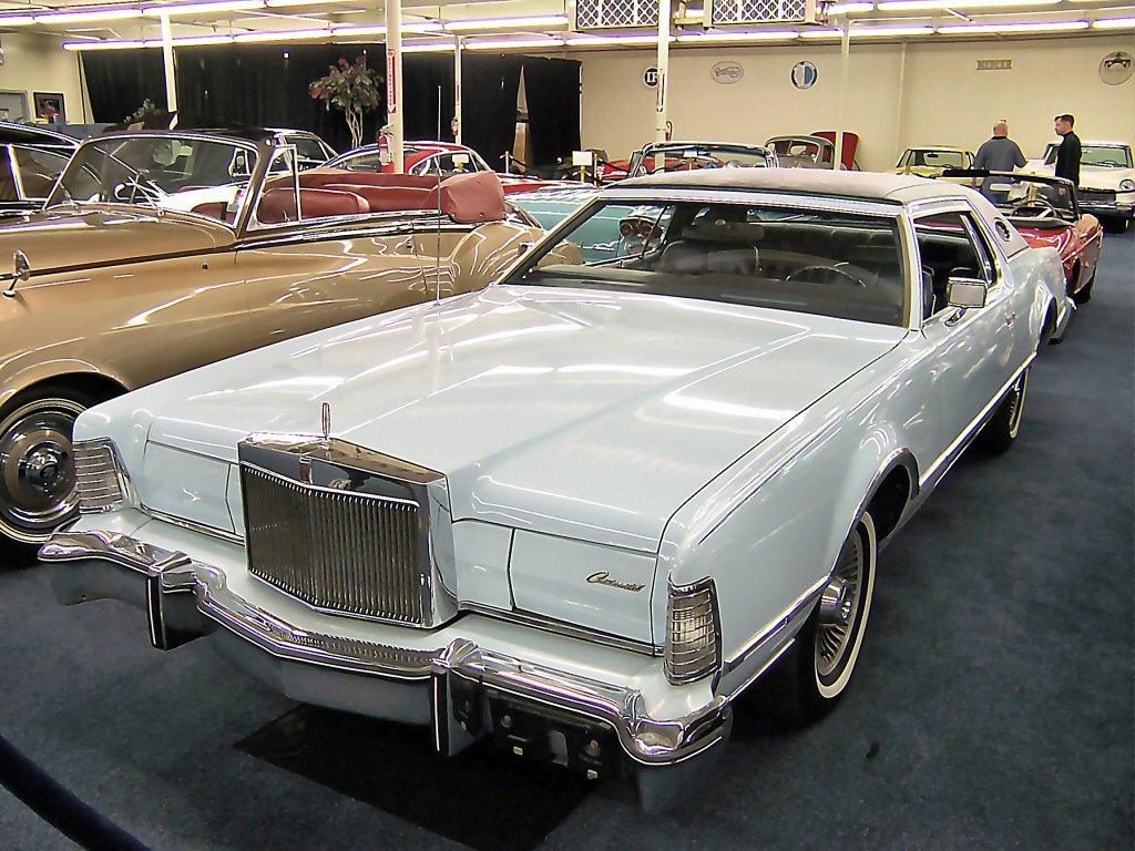 Lincoln Continental Mark Series: 2 фото