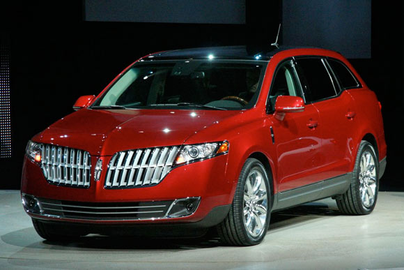 Lincoln MKT: 02 фото