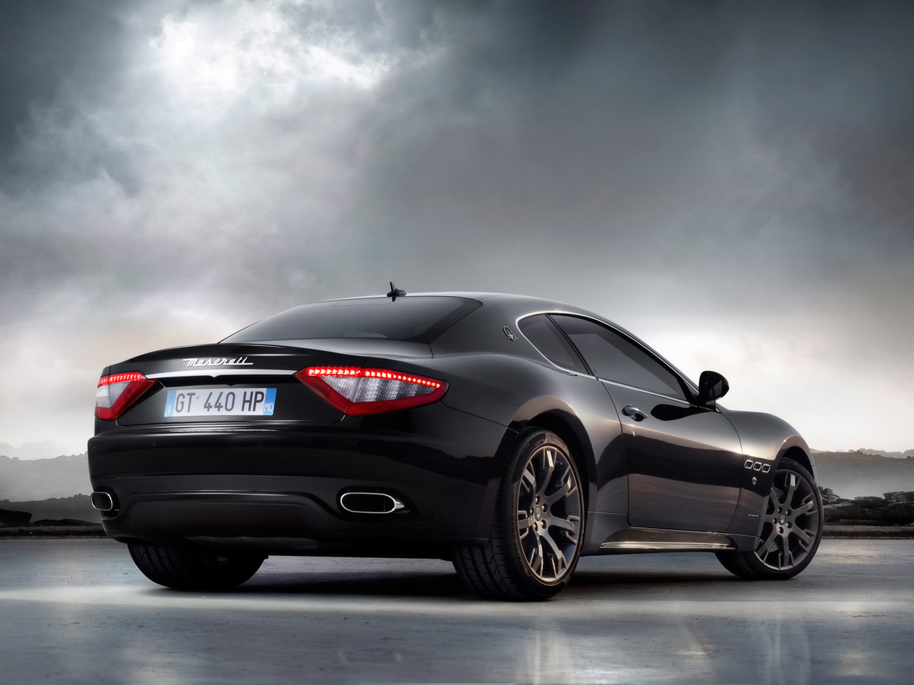 Maserati GranTurismo: 2 фото