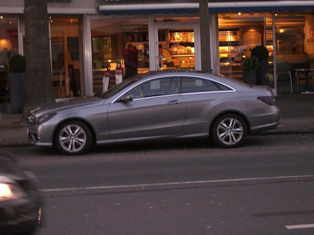 Mercedes E-class Coupe: 5 фото