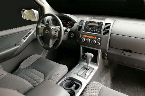 Nissan Pathfinder: 10 фото