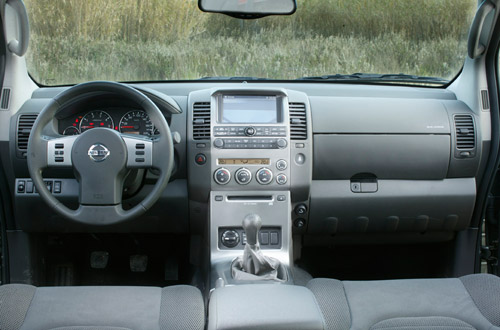 Nissan Pathfinder: 12 фото