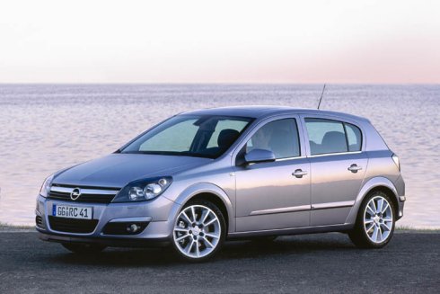 Opel Astra: 06 фото