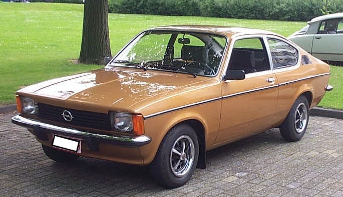 Opel Kadett: 03 фото