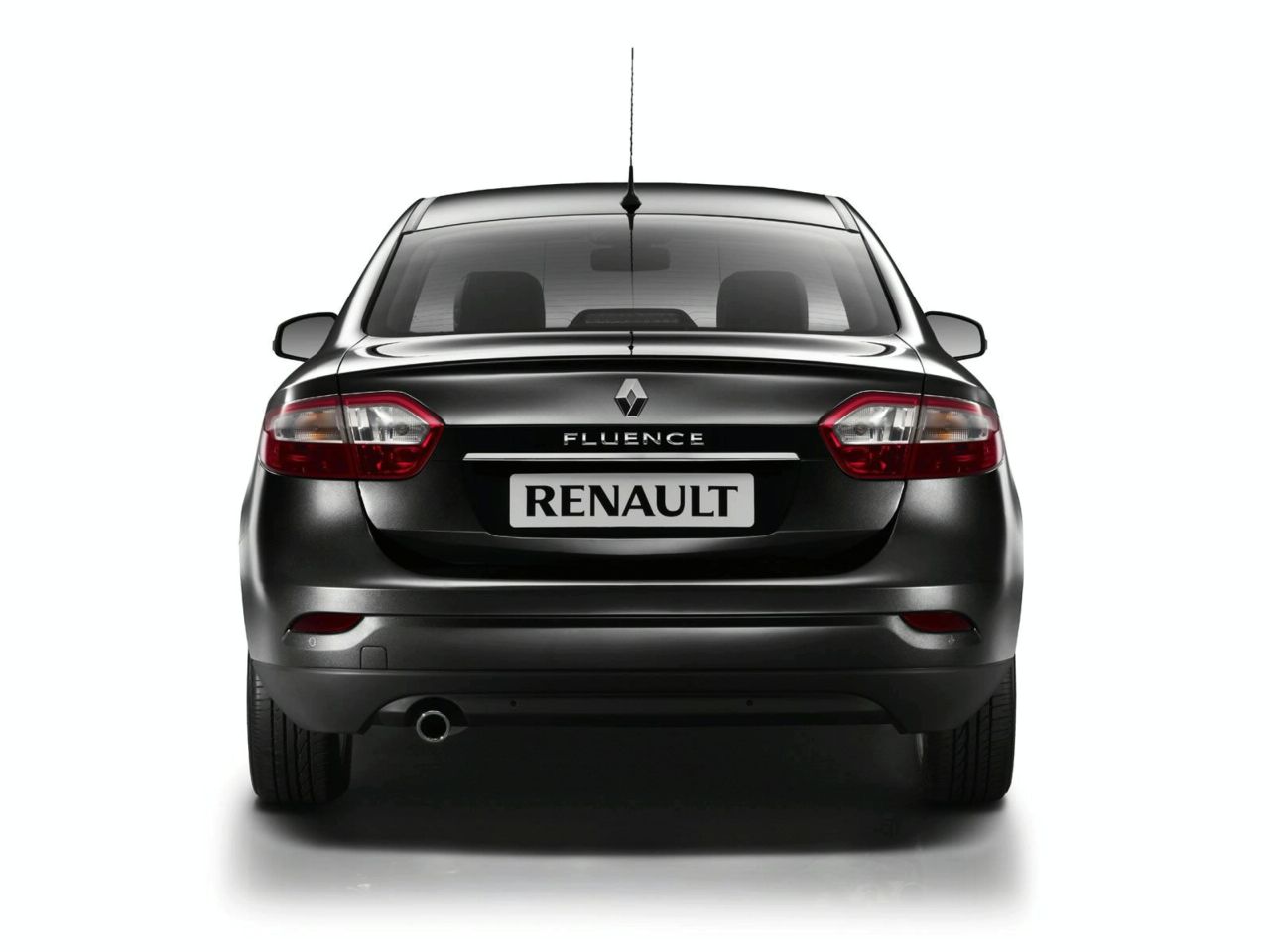 Renault Fluence: 8 фото