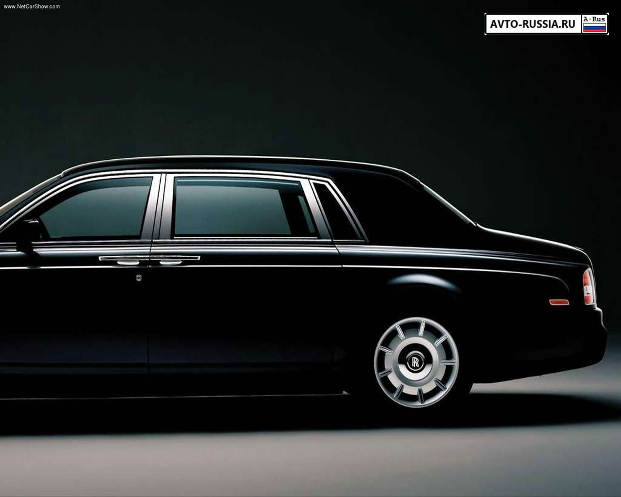 Rolls Royce Phantom: 9 фото