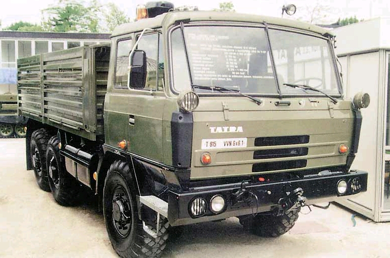 Tatra T815: 2 фото