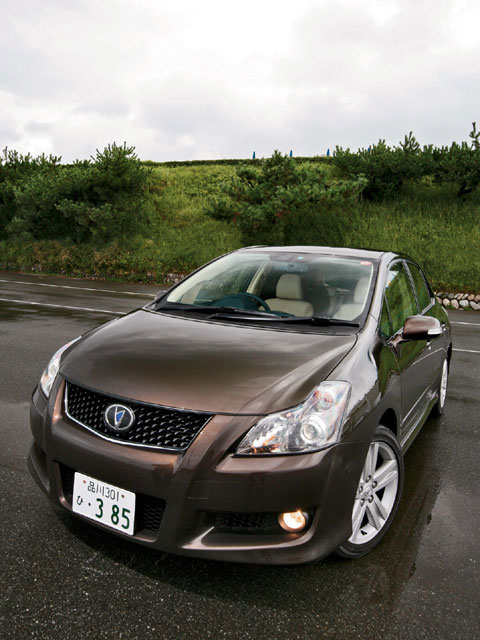 Toyota Blade: 6 фото