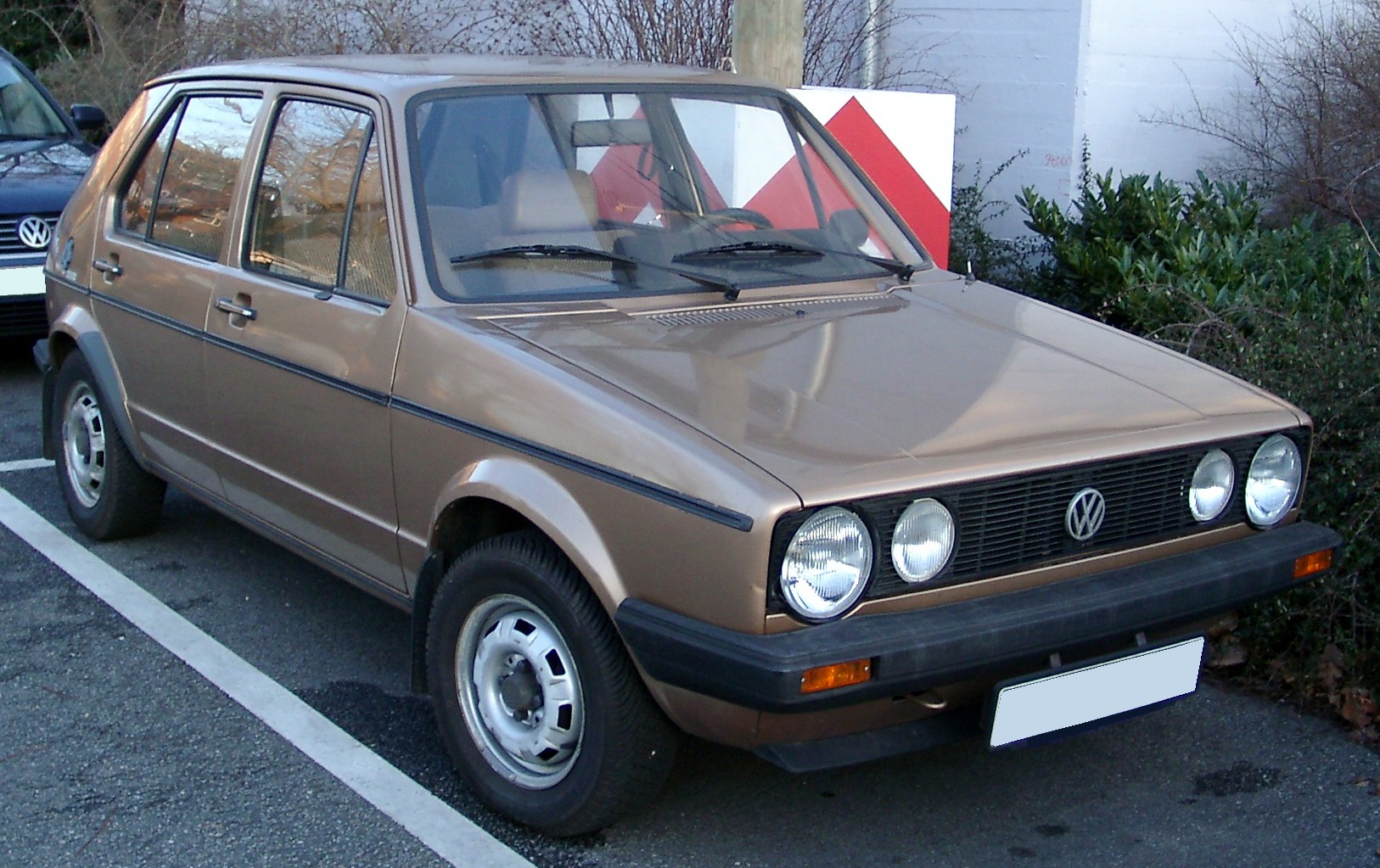 Volkswagen Golf I: 3 фото