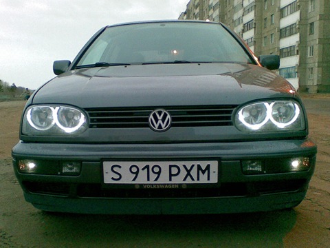 Volkswagen Golf III: 7 фото