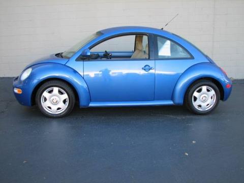 Volkswagen New Beetle: 10 фото