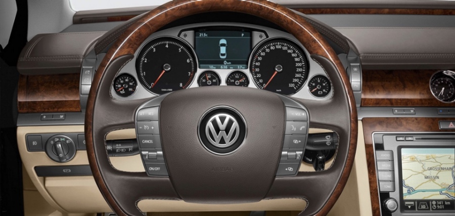 Volkswagen Phaeton 2016: 5 фото