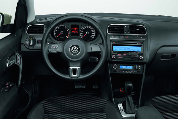 Volkswagen Polo IV: 6 фото